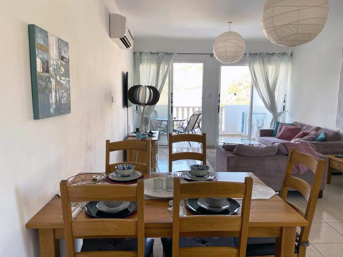 Peyia Resort Apartment Exterior photo