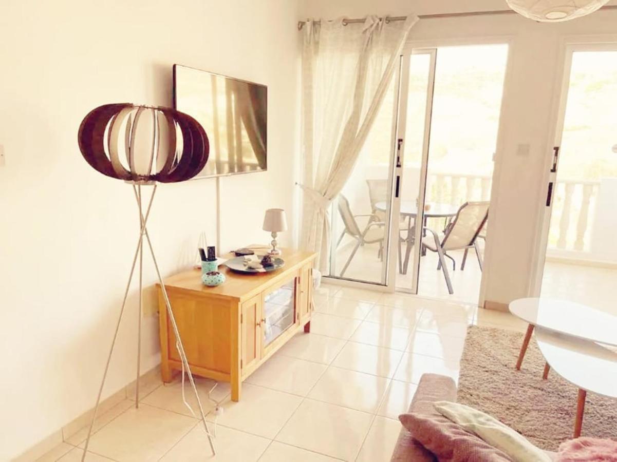 Peyia Resort Apartment Exterior photo