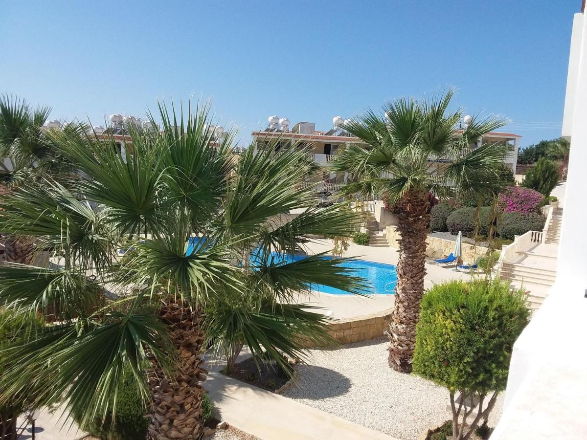Peyia Resort Apartment Exterior photo